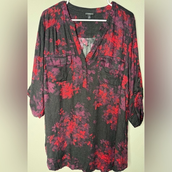torrid Tops - Torrid Harper long sleeve Floral v-neck blouse size 3 career pockets